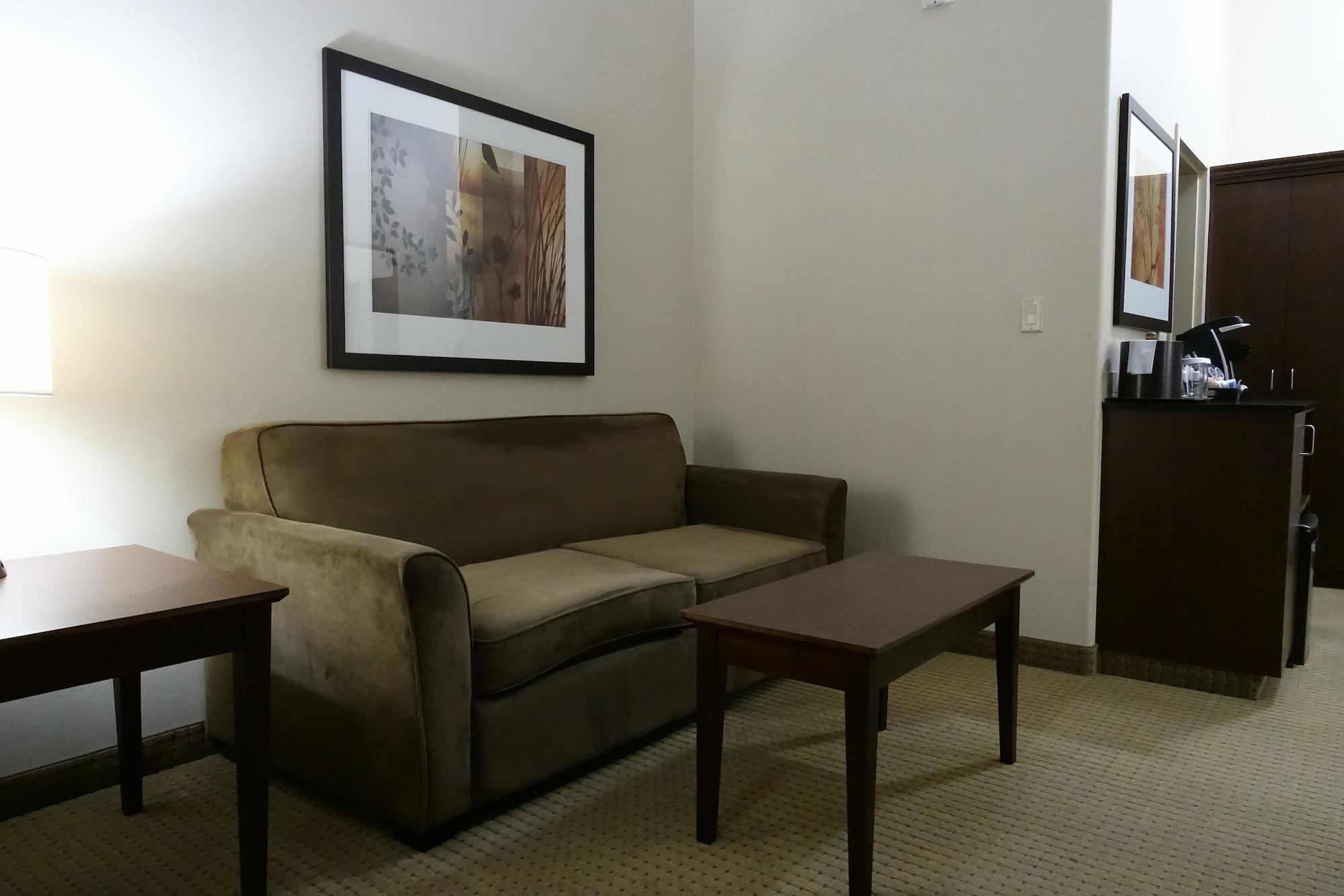 Hotel Ramada By Wyndham Weyburn Zewnętrze zdjęcie