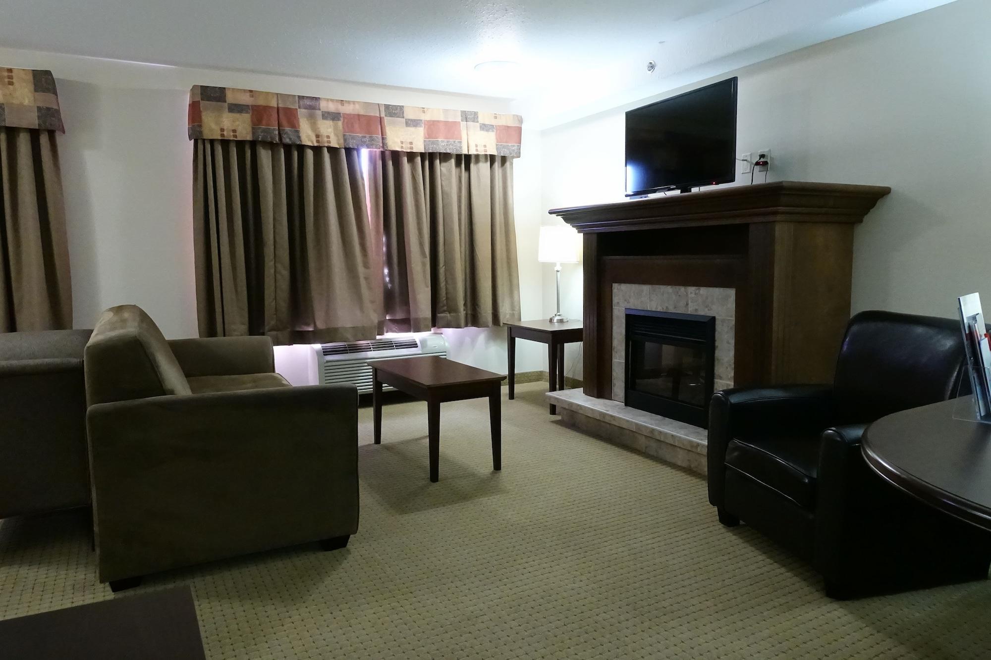 Hotel Ramada By Wyndham Weyburn Zewnętrze zdjęcie