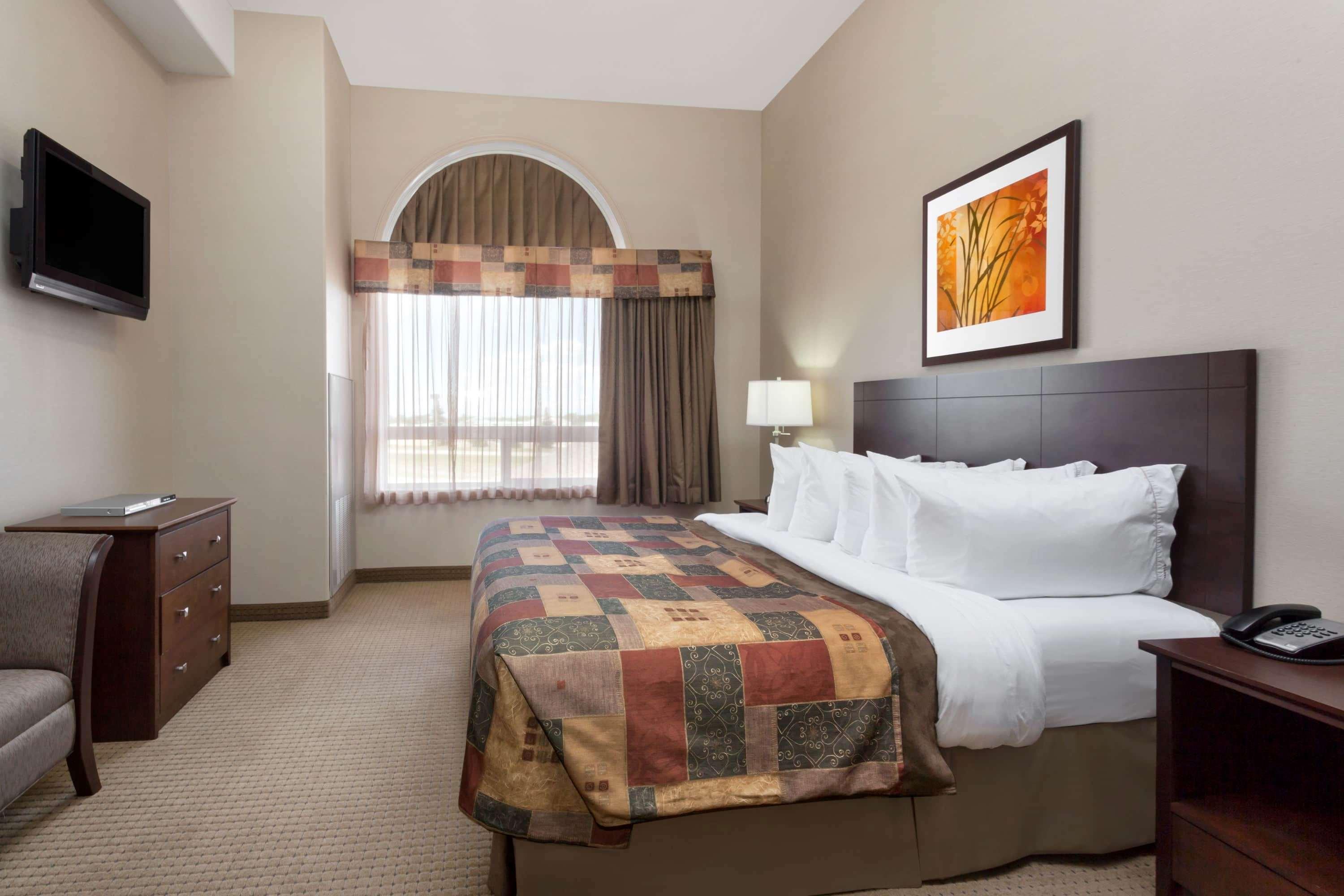 Hotel Ramada By Wyndham Weyburn Zewnętrze zdjęcie