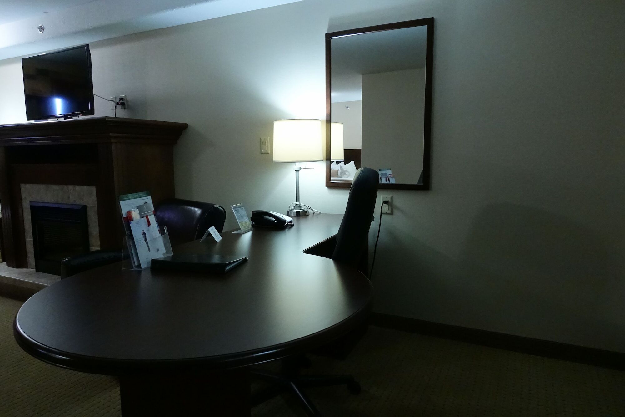 Hotel Ramada By Wyndham Weyburn Zewnętrze zdjęcie