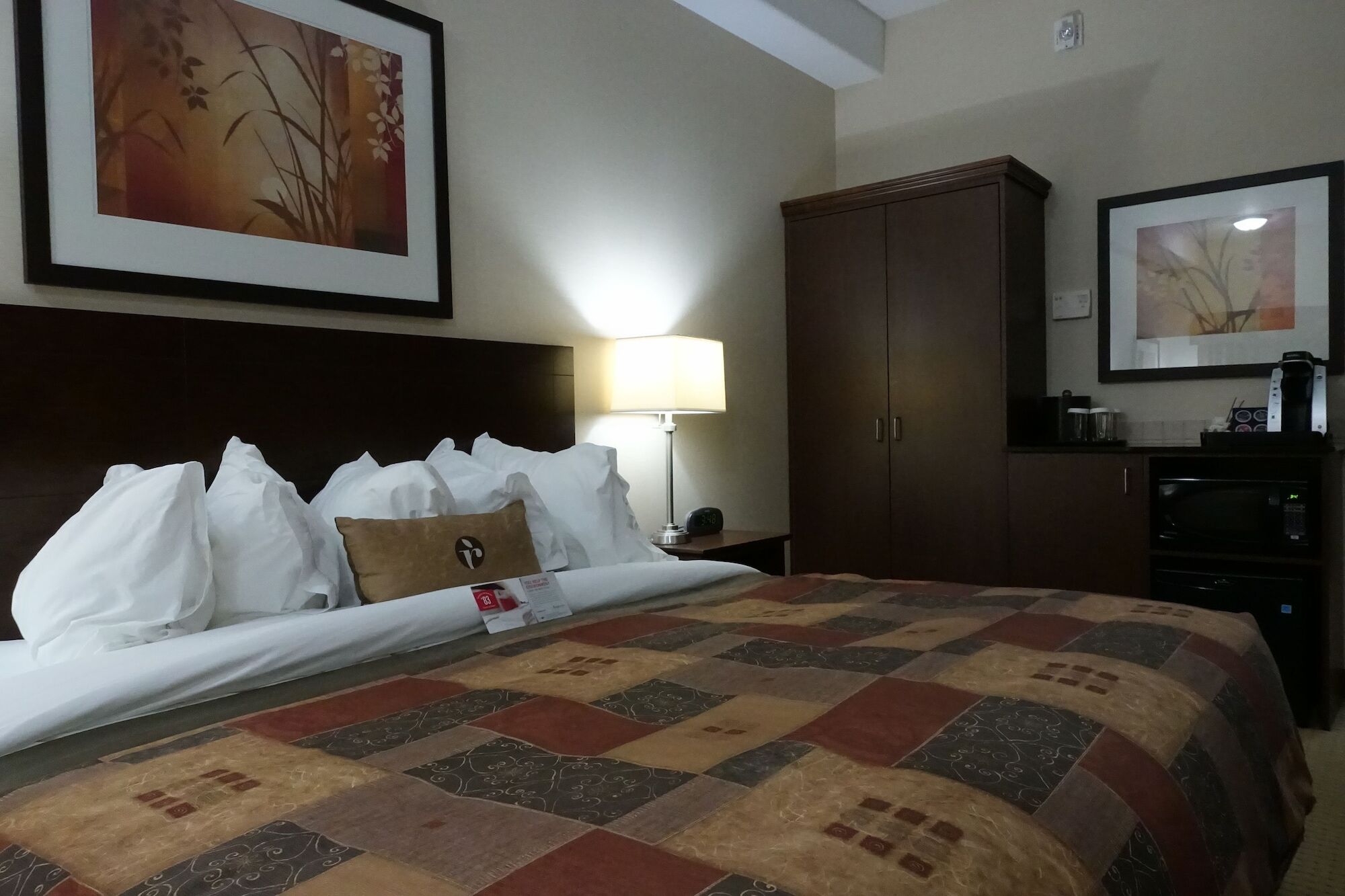 Hotel Ramada By Wyndham Weyburn Zewnętrze zdjęcie